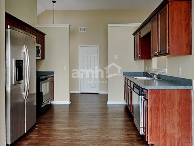 Building Photo - 10 Platinum Ct