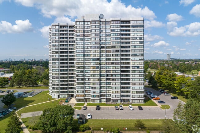 Building Photo - The Ambassadors I
