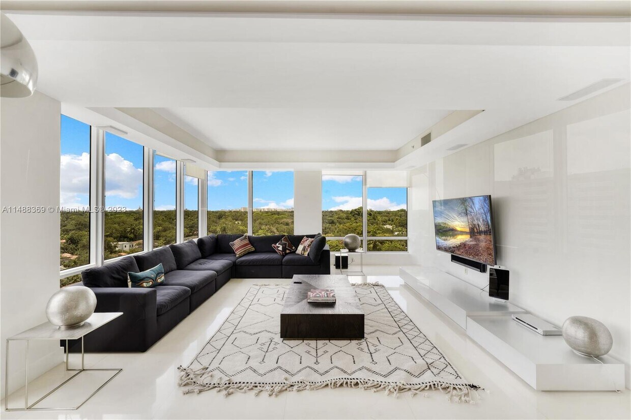 60 Edgewater Dr Unit 9H, Coral Gables, FL 33133 Condo for Rent in