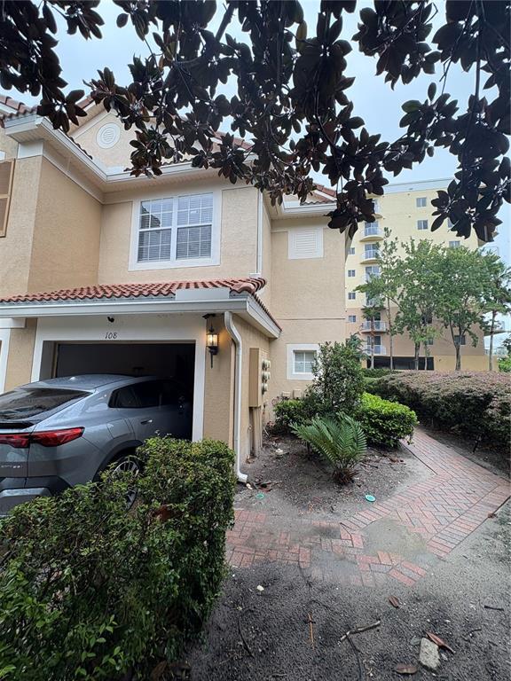 Foto del edificio - 6302 Daysbrook Dr