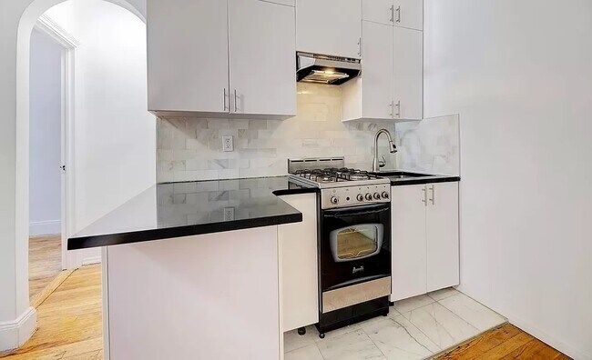 Foto del edificio - 301 East 53rd Street