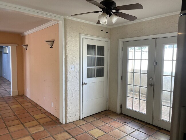 Foto del edificio - Pre-Leasing for July!