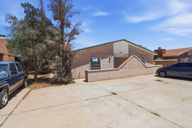 Foto del edificio - 2918 E Glen Dr
