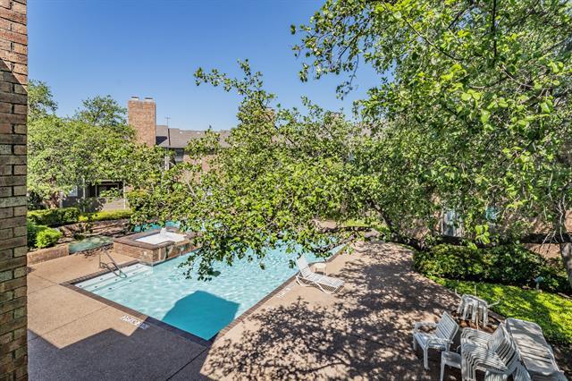 Foto del edificio - 1105 Quail Valley Ln