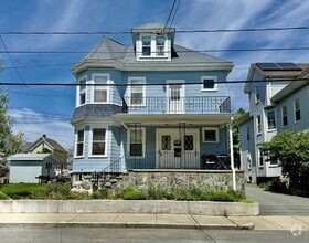 Building Photo - 240-242-242 Brown St