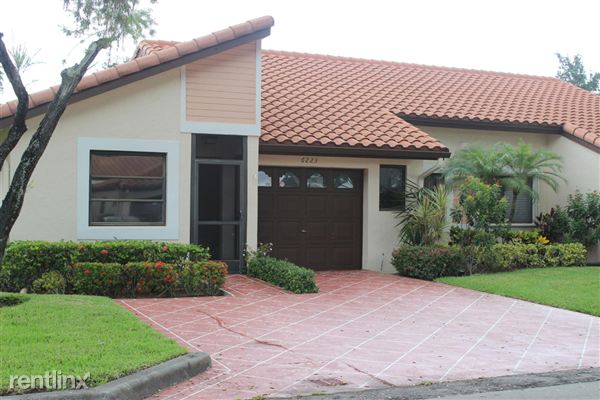 Building Photo - 6223 Kings Gate Cir