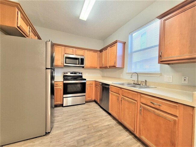 Building Photo - 10347 Panther Point Dr