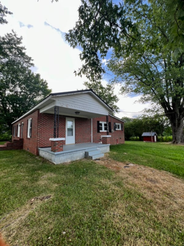 Building Photo - 1036 Blue Springs Rd