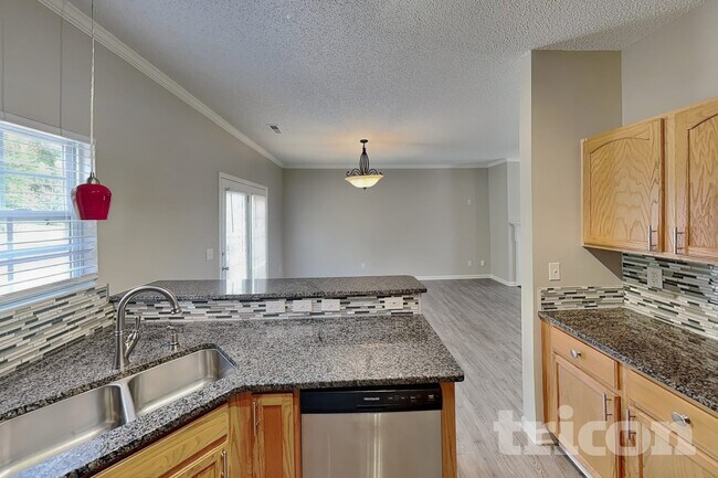 Foto del edificio - 5862 Mahogany Pl SW