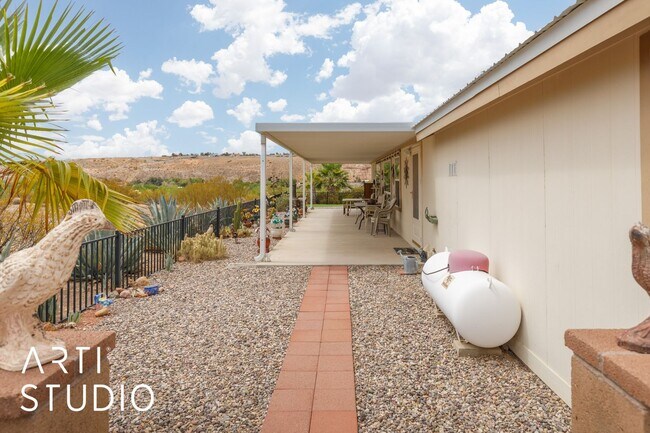 Foto del edificio - Fully furnished 2-bedroom 2-bathroom