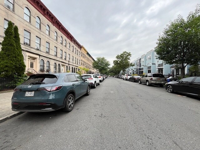 Foto principal - 924 Hancock St