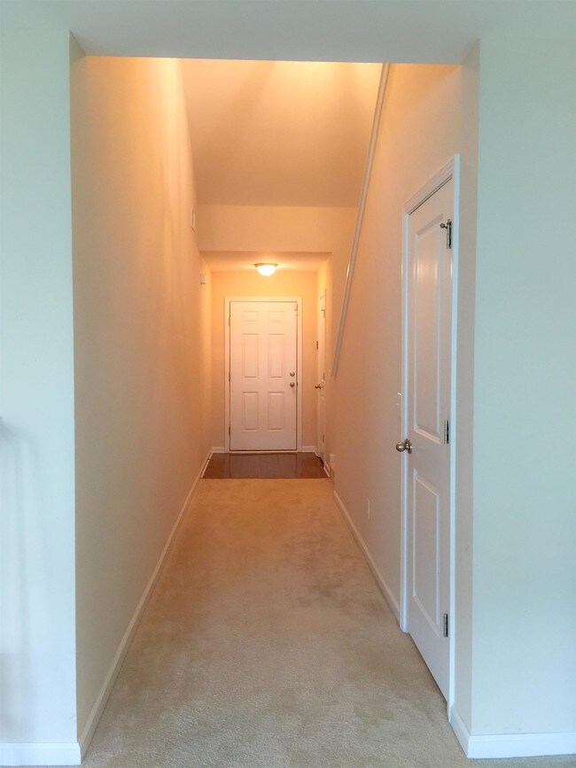 Foto del edificio - 320 Connor Ct