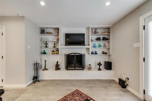 Building Photo - 15819 El Estado Dr