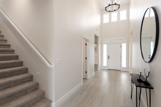 Building Photo - 707 Mara Lp