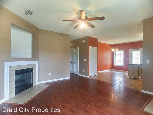 Foto del edificio - 3 br, 2 bath House - 12945 Garden Creek Lane