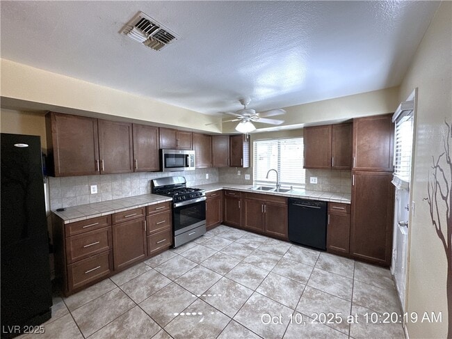 Building Photo - 5817 Sinaloa Ct