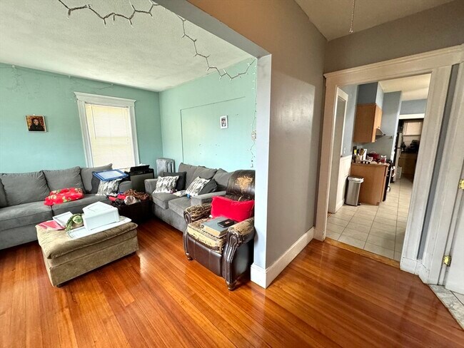 Foto del edificio - 24 Olcott St