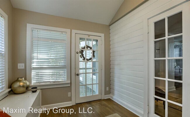 Foto del edificio - 2 br, 1 bath House - 5001 HAMILTON ST