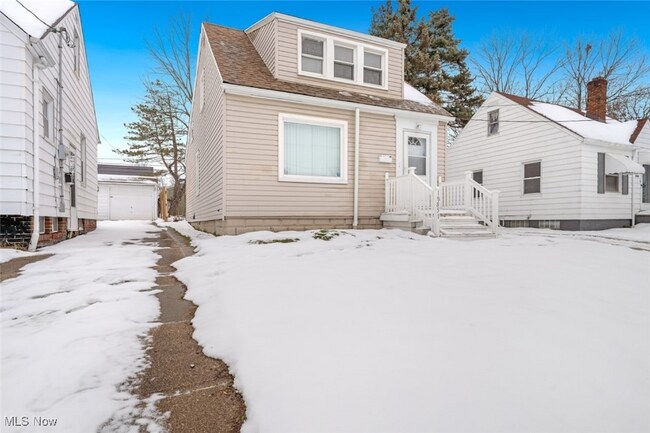 Foto del edificio - 18851 Raymond St