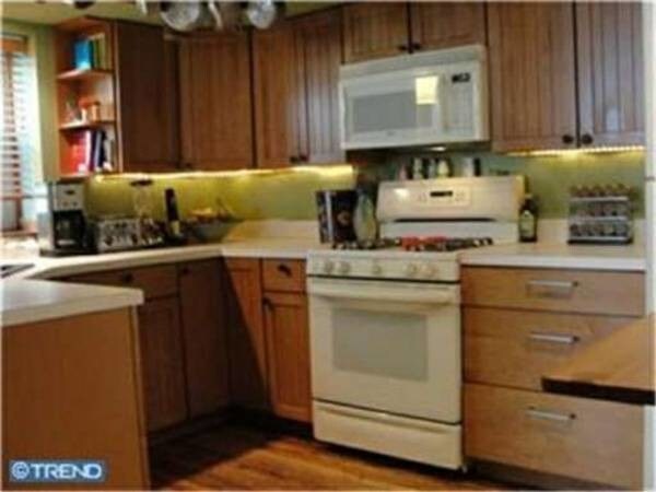 Foto del edificio - 706 N Bodine St
