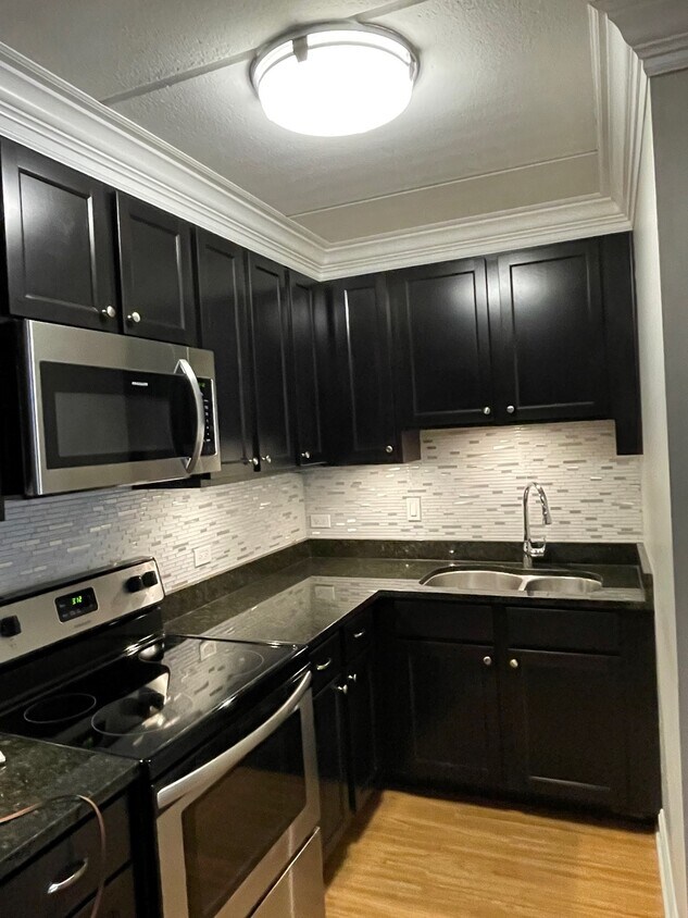 Foto principal - 5125 Blodgett Ave