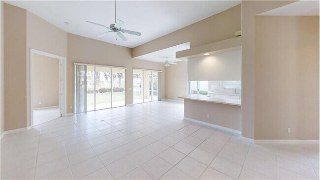 Foto del edificio - 8096 Laborie Ln