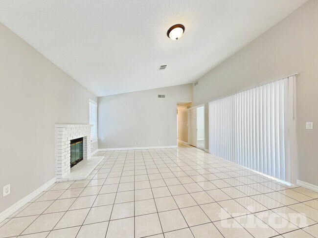 Building Photo - 4401 Montara Dr