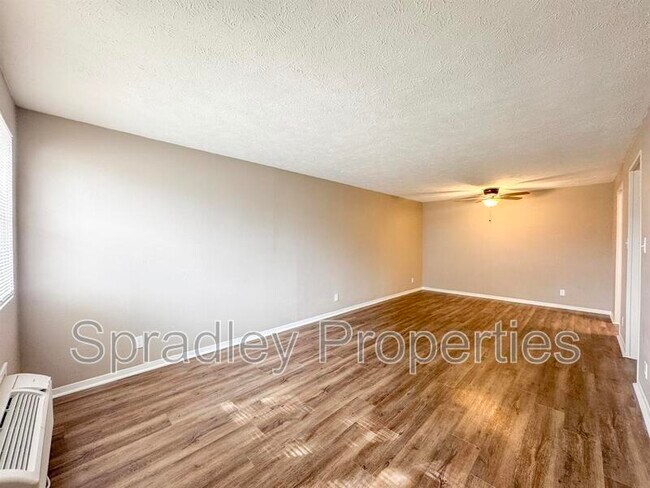 Building Photo - 608 John Paul Jones Dr