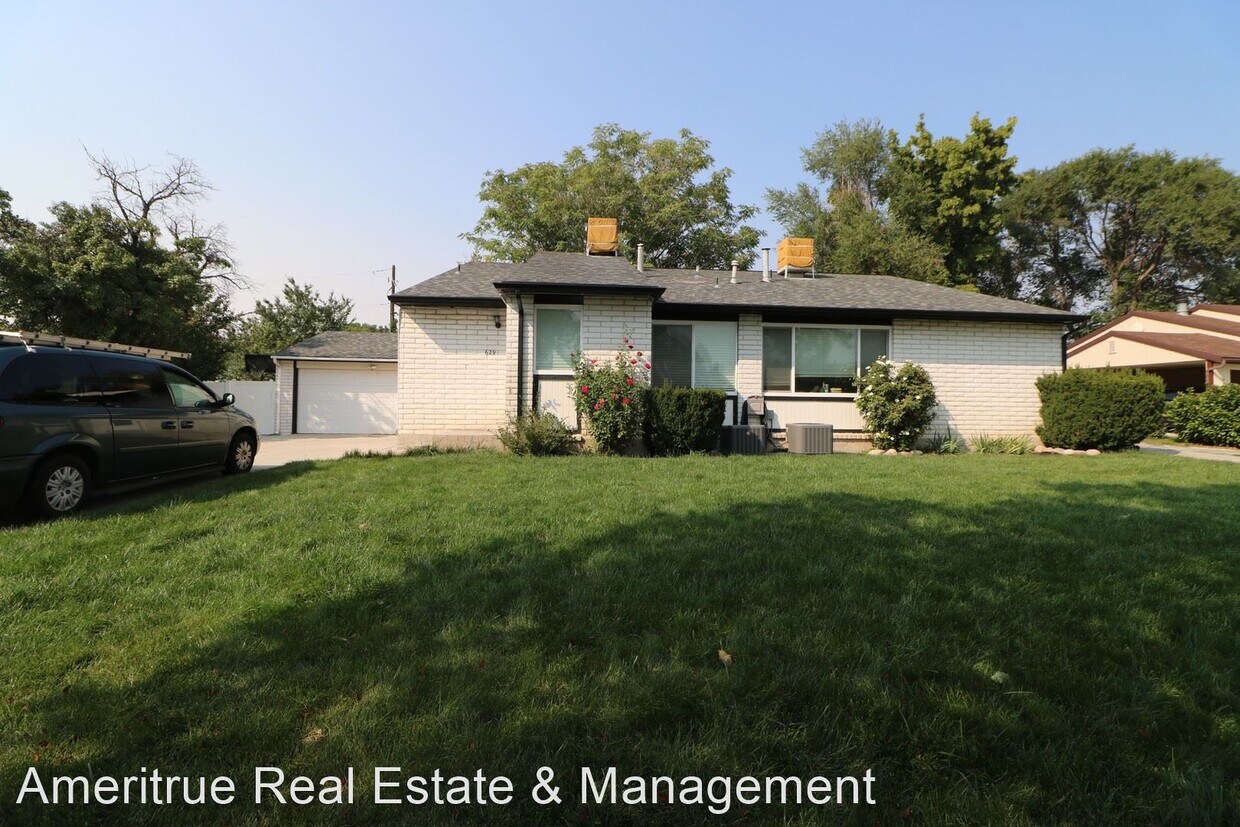 629 E Malibu Dr, Millcreek, UT 84107 Apartment for Rent in Millcreek