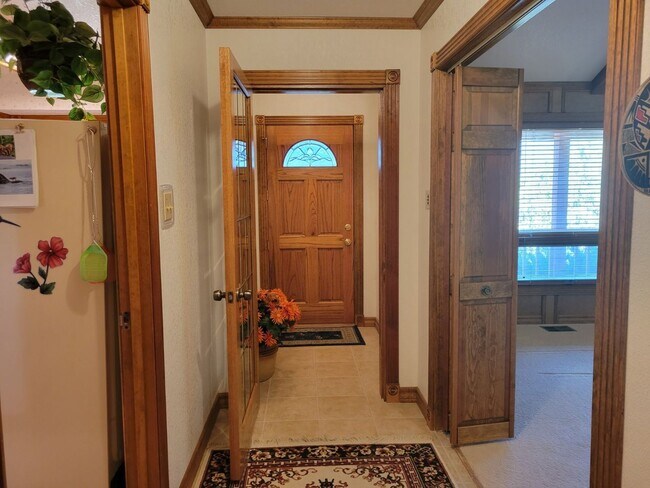 Building Photo - 2 br, 2 bath House - 141 Davis Drive (976)