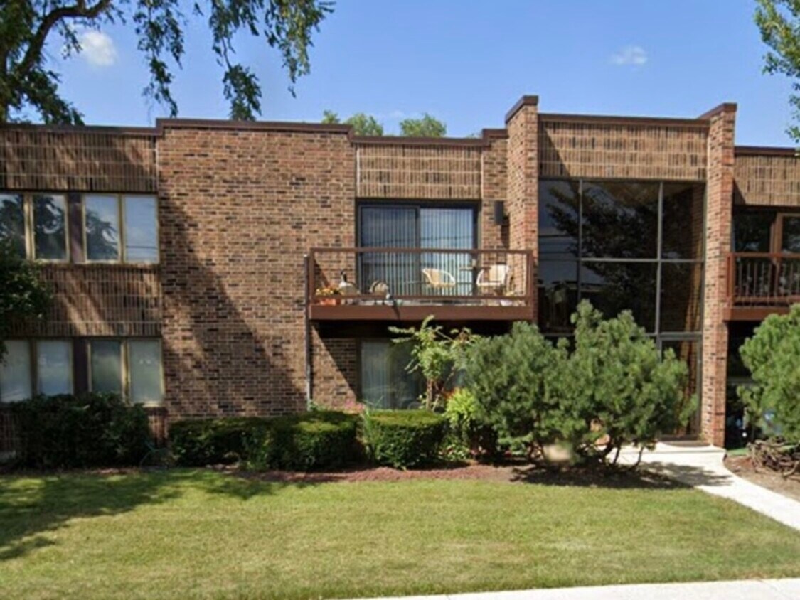 Foto principal - 271 W 1st St