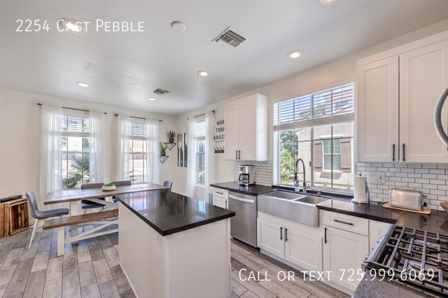 Building Photo - 2254 Cast Pebble Dr