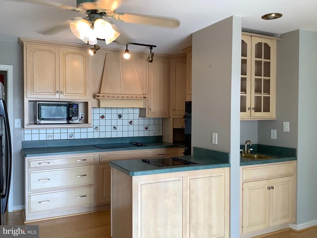 Foto del edificio - 44601 Smiths Nursery Rd