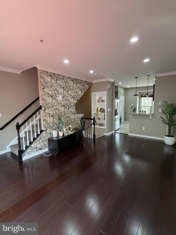 Foto del edificio - 8307 Green Grass Rd