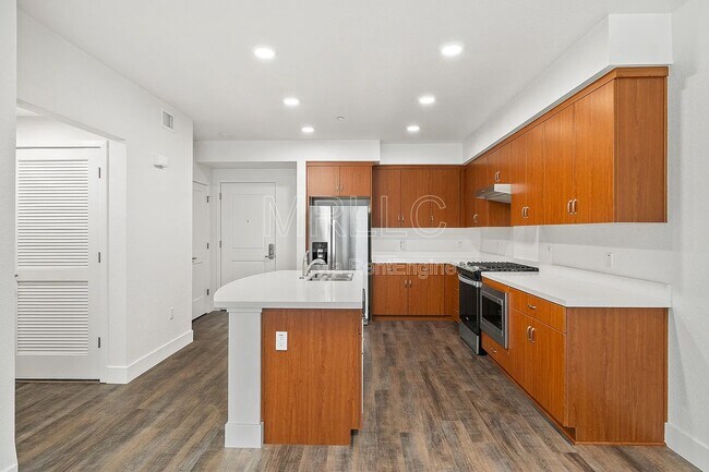 Foto del edificio - 1853 Almaden Rd