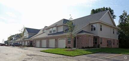 Building Photo - Centennial Park Apartments