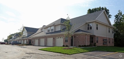 Building Photo - Centennial Park Apartments