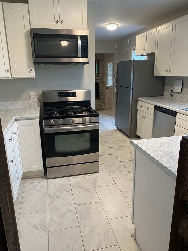 Foto del edificio - 3725 Spottswood Ave