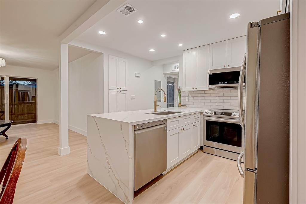 Foto principal - 6661 Bayou Glen Rd