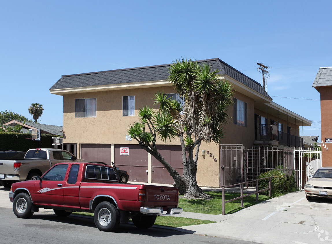 Primary Photo - 4214 44th St