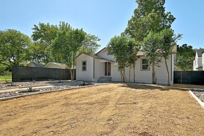 Building Photo - 203 Nelray Blvd