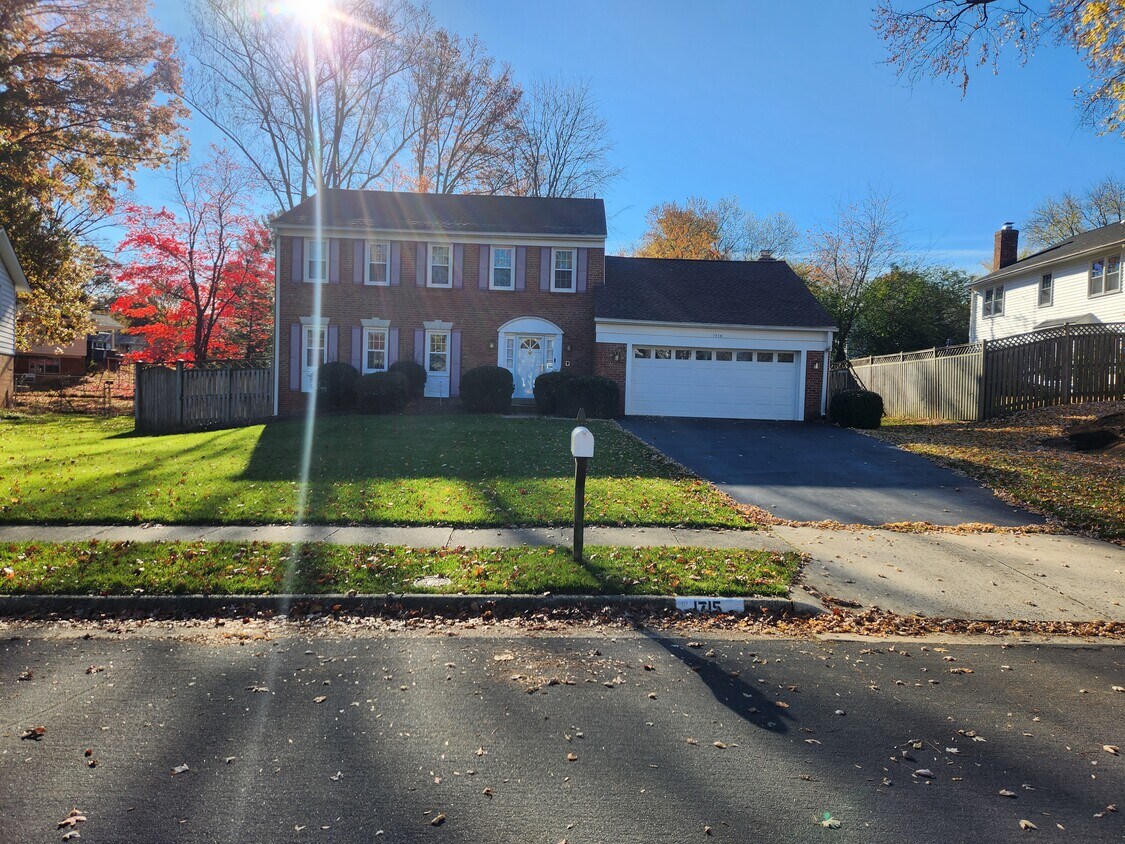 1715 Pebble Beach Dr, Vienna, VA 22182 House Rental in Vienna, VA