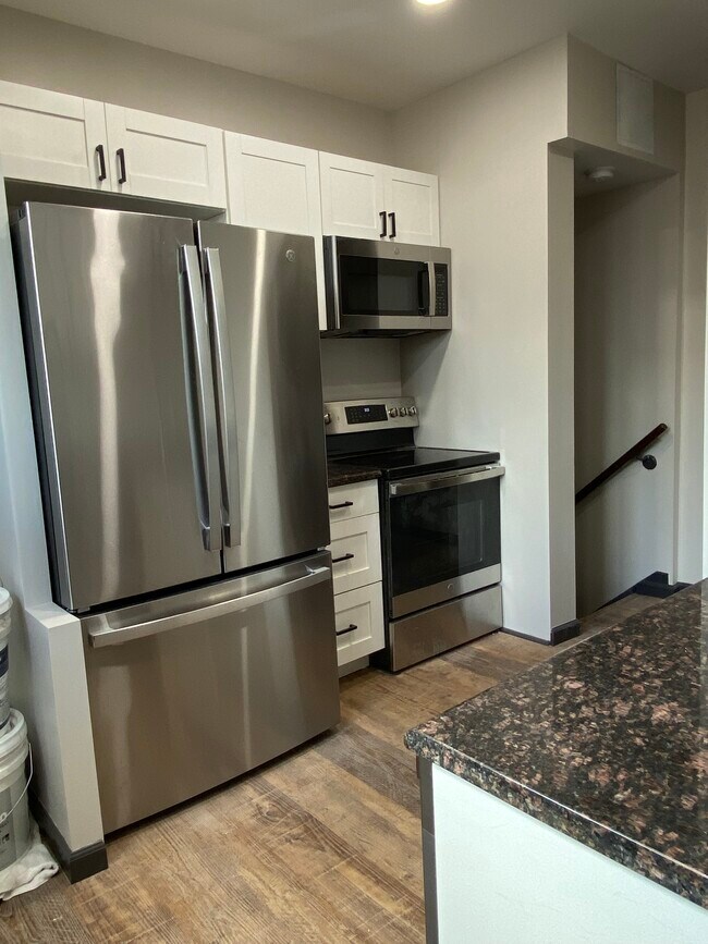 Foto del edificio - 101 E Lincoln Ave