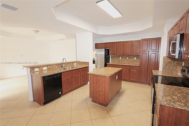 Foto del edificio - 3001 SW 156th Ave