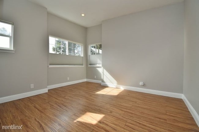 Building Photo - 2216 Ashby Ave