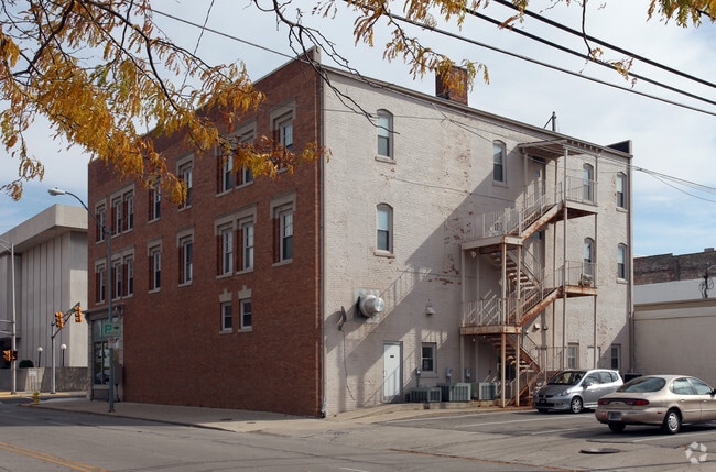 Building Photo - Arrasmith Apartments