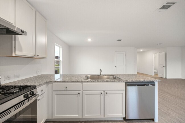 Building Photo - 2 Weeks Free! Spacious 4-Bed, 2.5-Bath Home in Silos – Pool, Park + Clubhouse Access