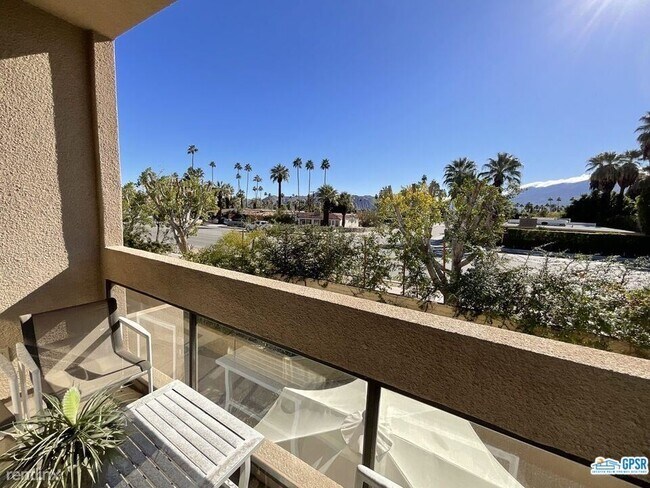 Foto del edificio - 3 br, 3 bath Condo - 827 Village Square S