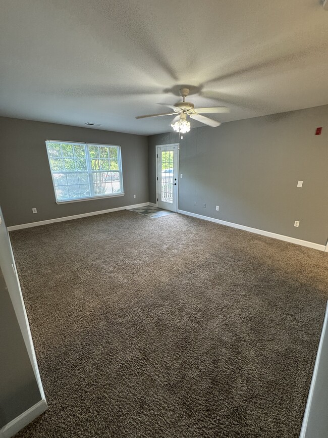 Building Photo - Royce Hill- Income Restrictions Apply