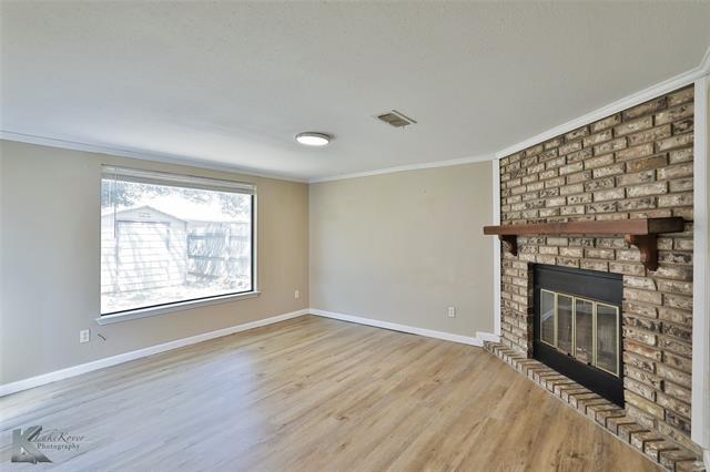 Foto del edificio - 3674 Radcliff Rd